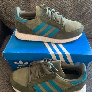 adidas originals Forest Grove 'Raw Khaki Teal' EE8970